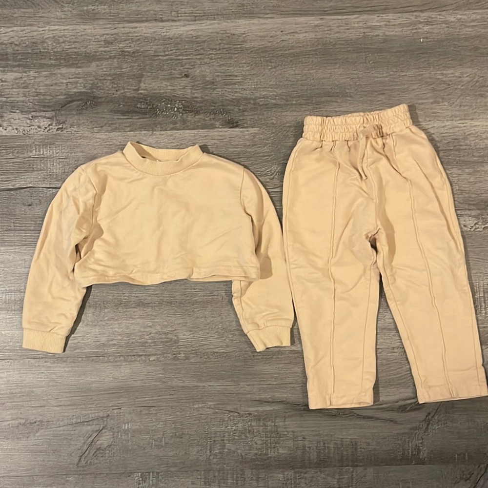 Shein Matching Set High Waist Joggers w/Crop Sweater